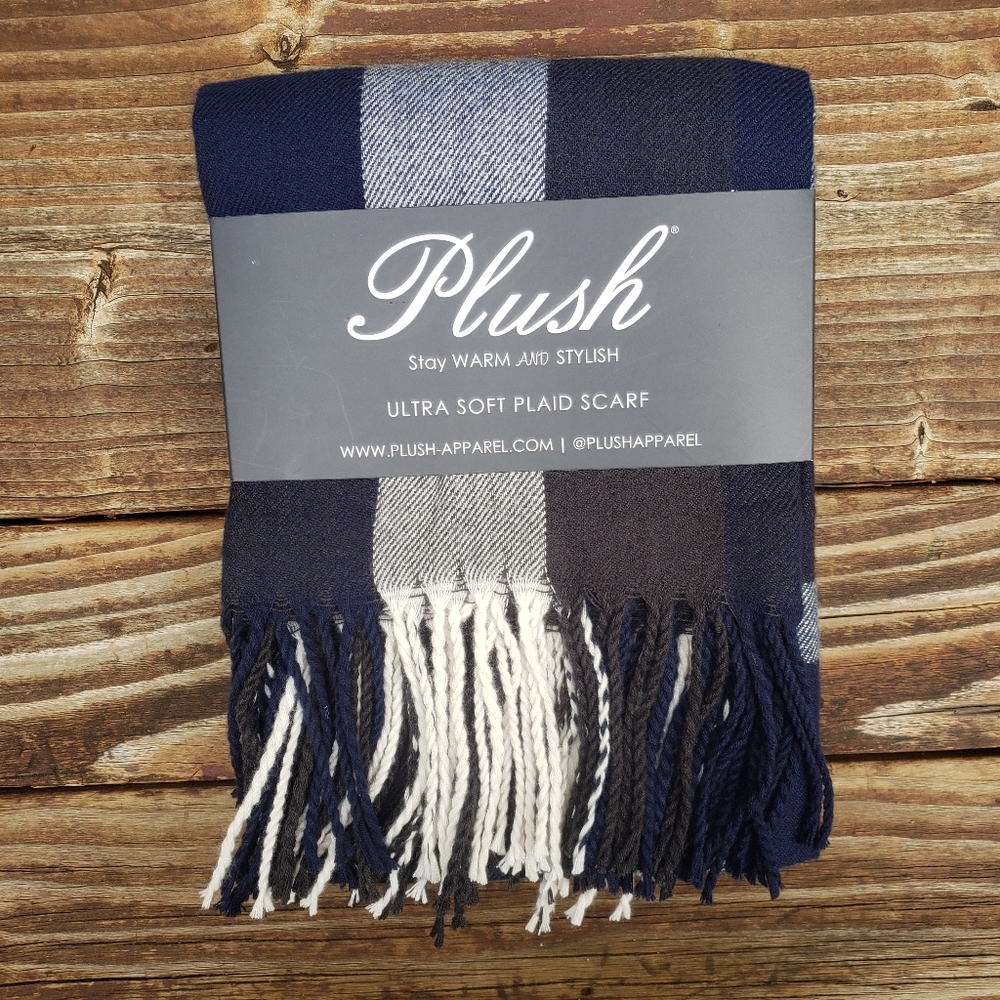 Plush Apparel Ultra Soft Plaid Scarf - NEW